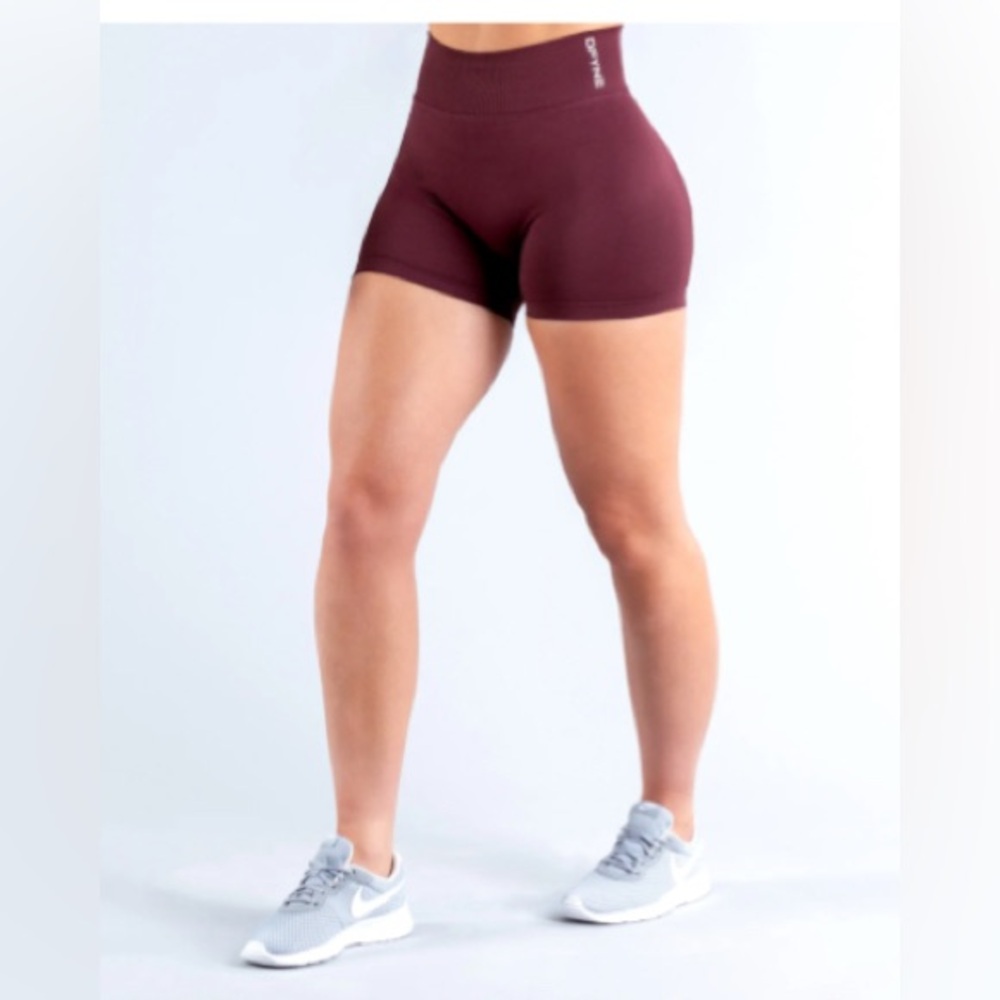 Dynamic Shorts 4.5’
